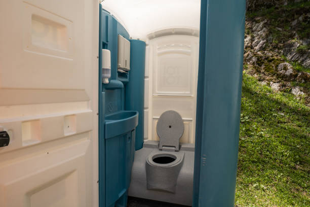 Best High-end porta potty rental  in Toppenish, WA