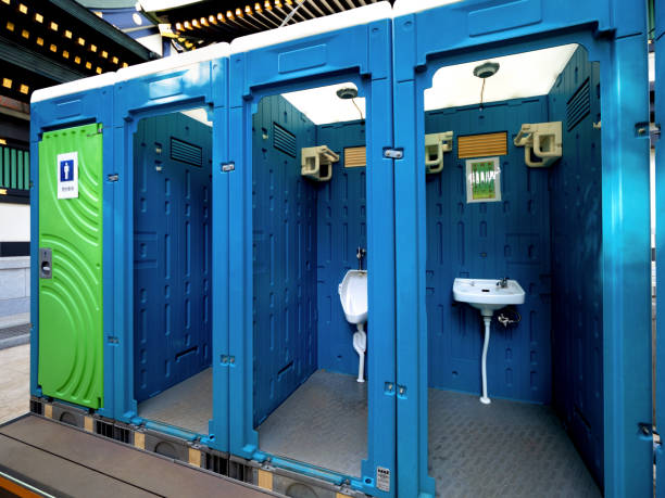 Best Porta potty rental near me  in Toppenish, WA